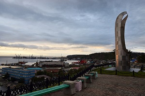 Korsakov Seaside in Sakhalin Oblast, Russia by Raita Futo (Flickr)